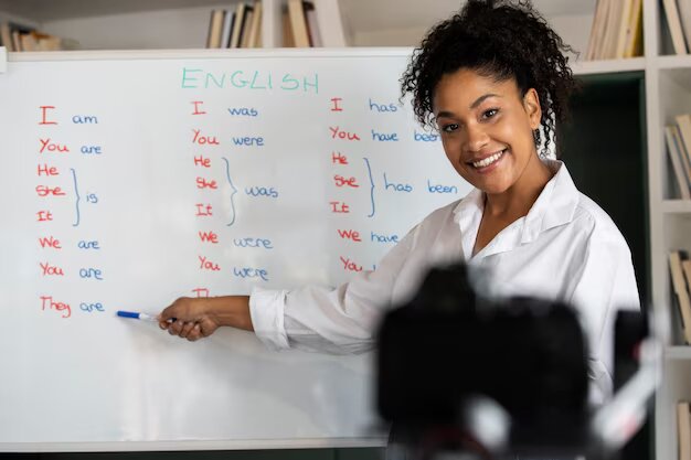 medium-shot-smiley-woman-teaching_23-2149272226.jpg